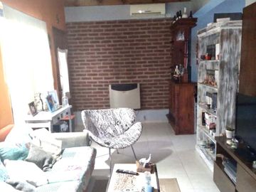 OPORTUNIDAD VENTA DUPLEX 3 AMBIENTES EN COMPLEJO CASUARINAS, CANNING