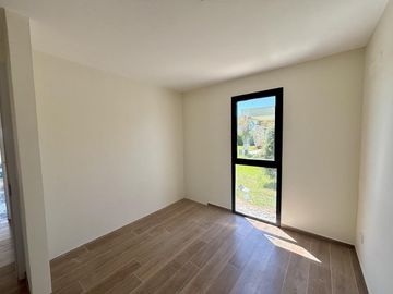 VENTA DE CASA EN SAN SEBASTIAN AREA 12 - 4 AMBIENTES