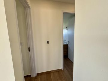 VENTA DE CASA EN SAN SEBASTIAN AREA 12 - 4 AMBIENTES