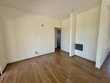 VENTA DE CASA EN SAN SEBASTIAN AREA 12 - 4 AMBIENTES