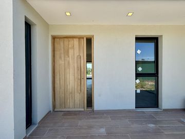 VENTA DE CASA EN SAN SEBASTIAN AREA 12 - 4 AMBIENTES