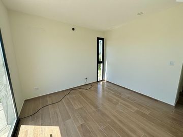VENTA DE CASA EN SAN SEBASTIAN AREA 12 - 4 AMBIENTES