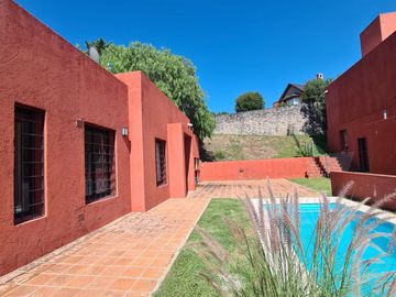 Casa en  VENTA, Nuestra Señora de la Consolación- Villa Allende