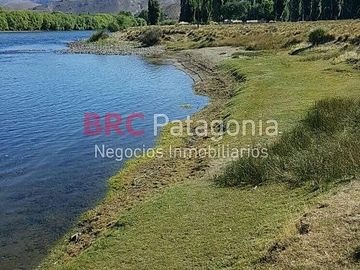 Chacra sobre río Limay