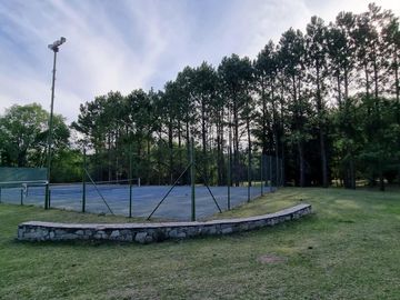 Venta. Amplia propiedad. San Luis, El Volcán