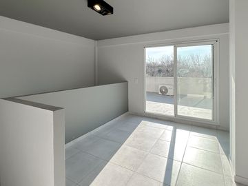 PH Triplex 4 Ambientes 140m2 con 2 cocheras en Florida Mitre/Este