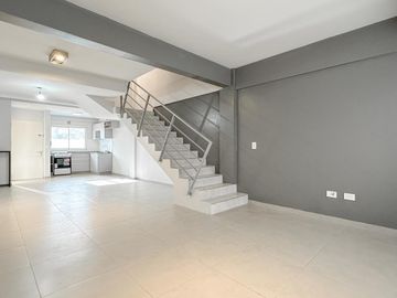 PH Triplex 4 Ambientes 140m2 con 2 cocheras en Florida Mitre/Este