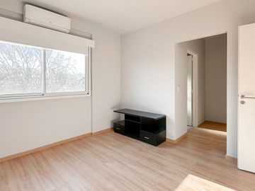 PH Triplex 4 Ambientes 140m2 con 2 cocheras en Florida Mitre/Este