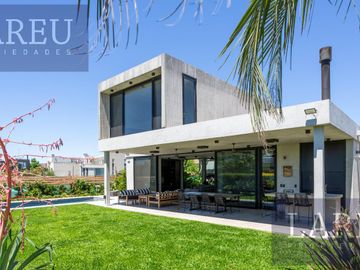 Casa en  venta en Ayres Plaza