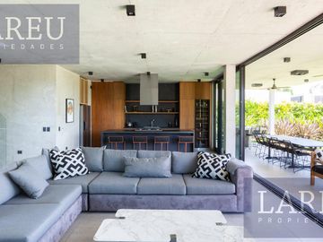 Casa en  venta en Ayres Plaza