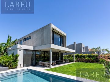 Casa en  venta en Ayres Plaza