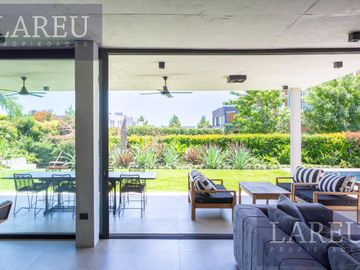 Casa en  venta en Ayres Plaza