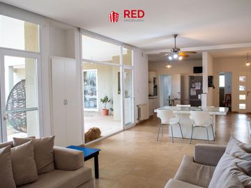 VENDE CASA EN BARRIO PRIVADO LOS OLIVOS