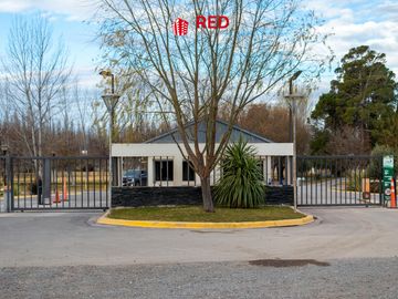 VENDE CASA EN BARRIO PRIVADO LOS OLIVOS