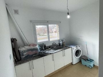 VENDE CASA EN BARRIO PRIVADO LOS OLIVOS