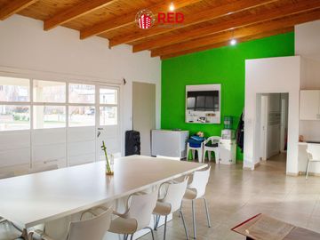 VENDE CASA EN BARRIO PRIVADO LOS OLIVOS