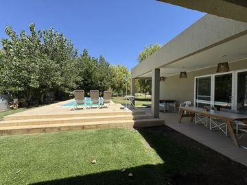 VENDE CASA EN BARRIO PRIVADO LOS OLIVOS