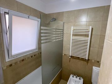 VENDE CASA EN BARRIO PRIVADO LOS OLIVOS