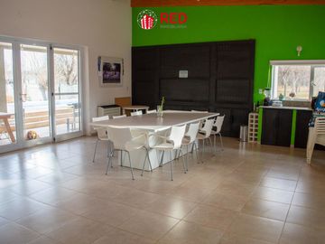 VENDE CASA EN BARRIO PRIVADO LOS OLIVOS