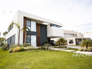 CASA en VENTA en Terralagos  - Canning