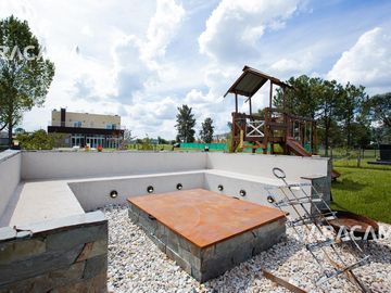 CASA en VENTA en Terralagos  - Canning