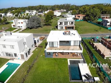 CASA en VENTA en Terralagos  - Canning