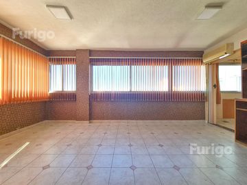 Venta departamento 4 dormitorios con cochera y amenities