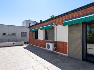 venta casa San Marino Funes Hills 2 lotes