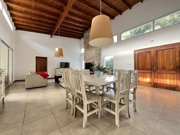 Casa en Venta - Barrio Golf II Lote 429 de Costa Esmeralda - Super oportunidad - Fondo al Golf
