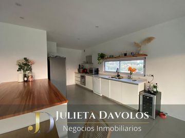 Casa en Venta 5 ambientes  Puertos del lago  Barrio Araucarias
