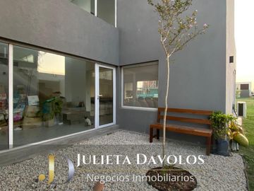 Casa en Venta 5 ambientes  Puertos del lago  Barrio Araucarias