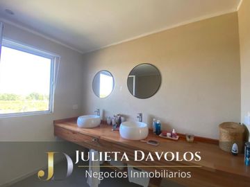 Casa en Venta 5 ambientes  Puertos del lago  Barrio Araucarias