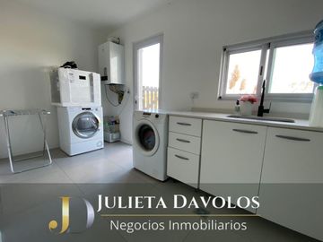 Casa en Venta 5 ambientes  Puertos del lago  Barrio Araucarias
