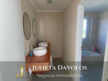 Casa en Venta 5 ambientes  Puertos del lago  Barrio Araucarias