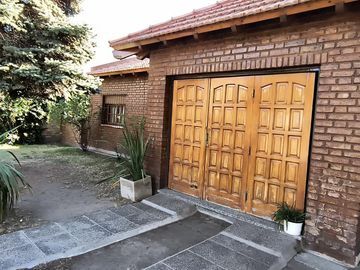 Casa 3 dorm. B° Huilliches - Neuquén