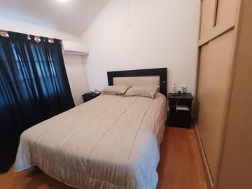 Duplex 4 amb. con cochera y patio