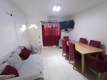 Duplex 4 amb. con cochera y patio
