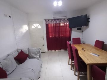 Duplex 4 amb. con cochera y patio