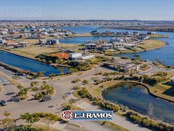 Puertos del Lago - Casa en venta Barrio Vistas