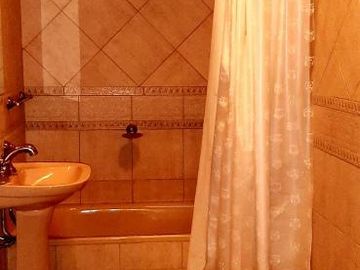 Casa en venta - 3 Dormitorios 2 Baños - Cochera - 250Mts2 - Tres de Febrero
