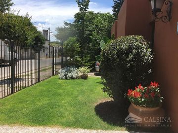 Casa - Villa Allende  Barrio Centro