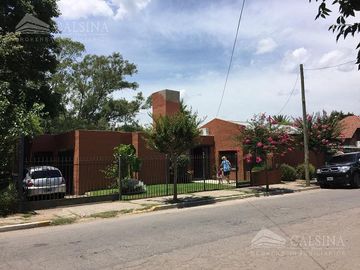Casa - Villa Allende  Barrio Centro