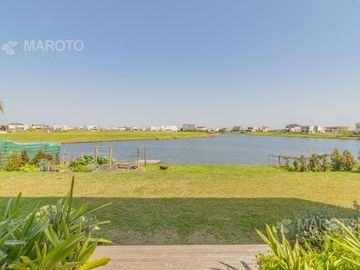 Casa en VENTA  Barrio Puertos de Escobar - Muelles - MAROTO PROPIEDADES