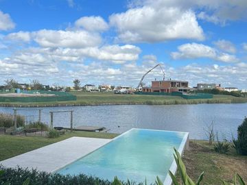 Casa en VENTA  Barrio Puertos de Escobar - Muelles - MAROTO PROPIEDADES