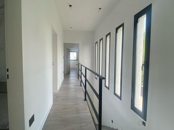 Casa en venta 4 ambientes en Barrio Privado Los Talas