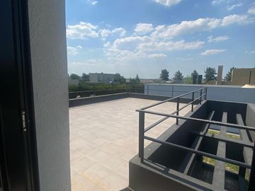 Casa en venta 4 ambientes en Barrio Privado Los Talas