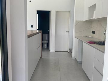 Casa en venta 4 ambientes en Barrio Privado Los Talas
