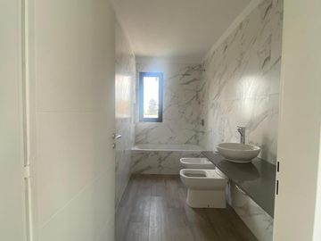 Casa en venta 4 ambientes en Barrio Privado Los Talas