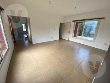 Casa en venta con renta - Barrio Brickland, Canning