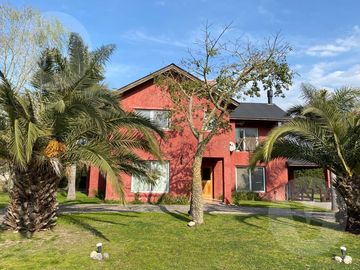 Casa en venta con renta - Barrio Brickland, Canning